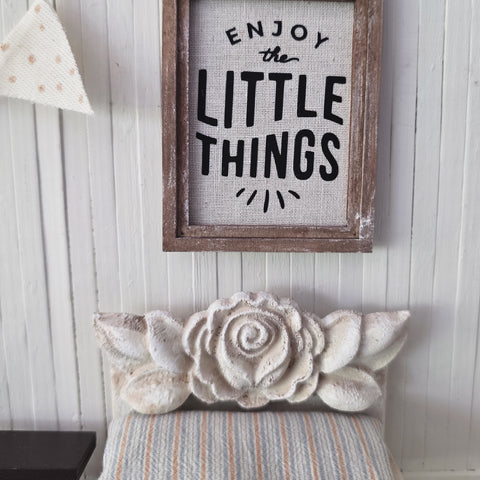 PICTURES & Wall Hangings